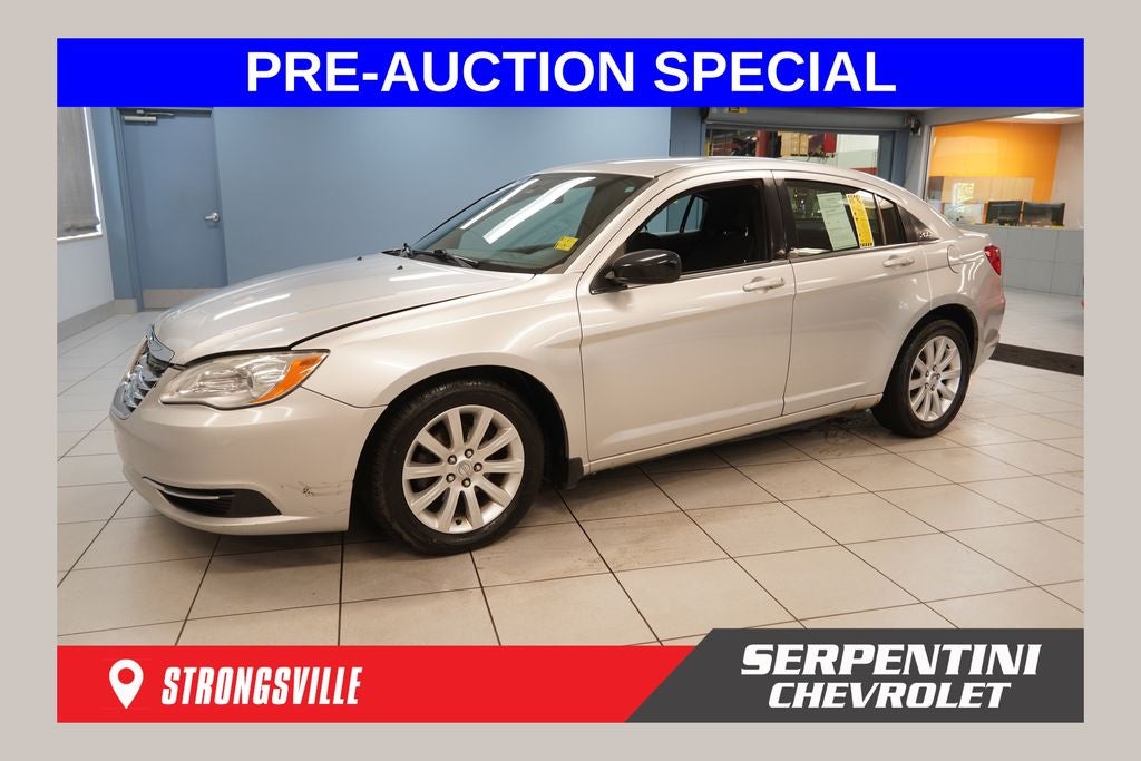 2011 Chrysler 200 Touring ( PRE - AUCTION SPECIAL )