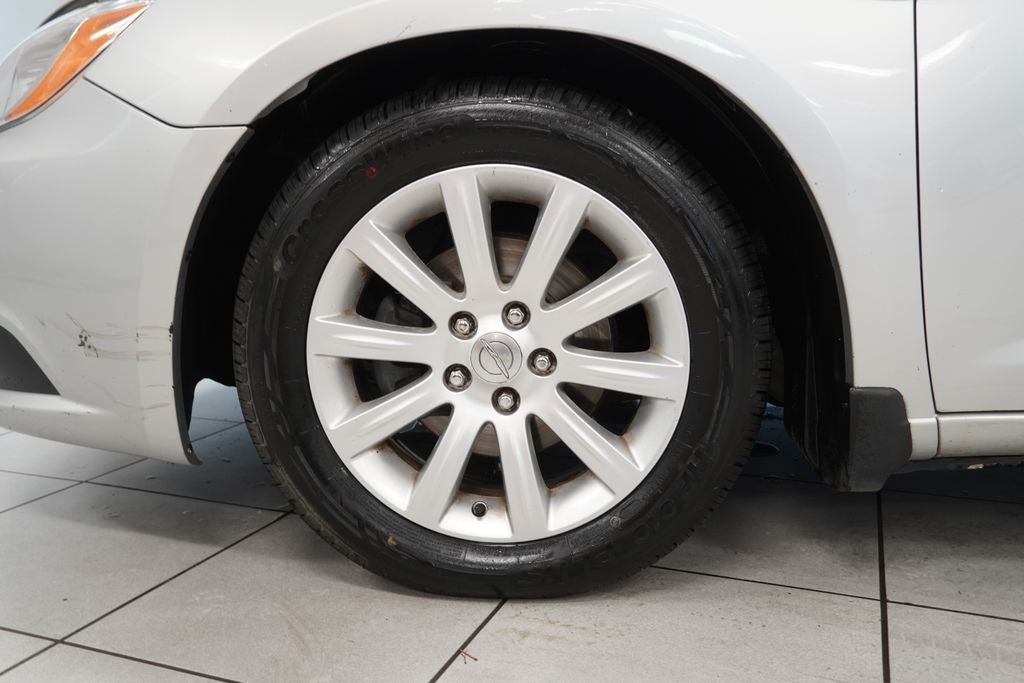 2011 Chrysler 200 Touring ( PRE - AUCTION SPECIAL )