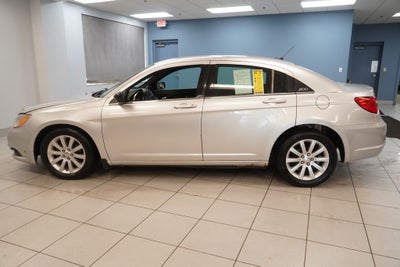 2011 Chrysler 200 Touring ( PRE - AUCTION SPECIAL )