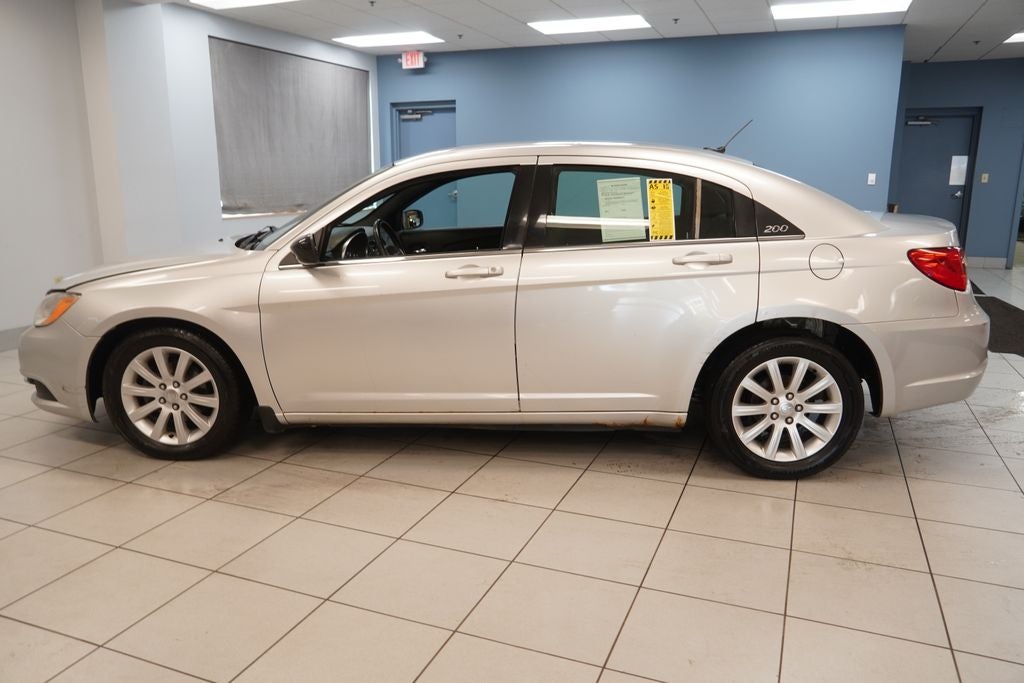 2011 Chrysler 200 Touring ( PRE - AUCTION SPECIAL )