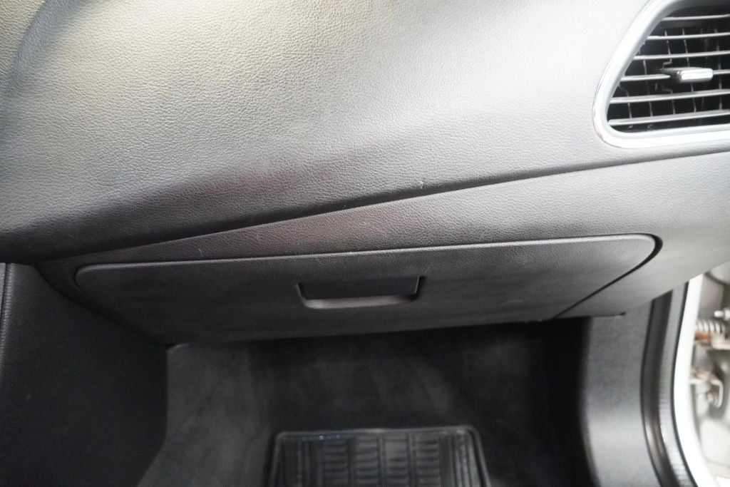 2011 Chrysler 200 Touring ( PRE - AUCTION SPECIAL )