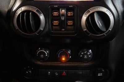 2014 Jeep Wrangler Unlimited Sport 4WD