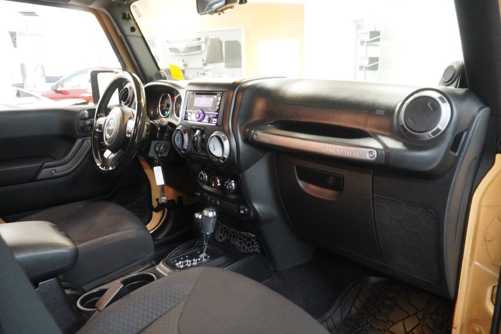 2014 Jeep Wrangler Unlimited Sport 4WD