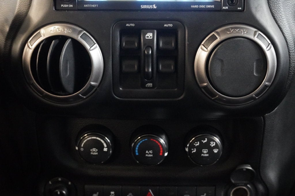 2018 Jeep Wrangler JK Unlimited Altitude 4WD