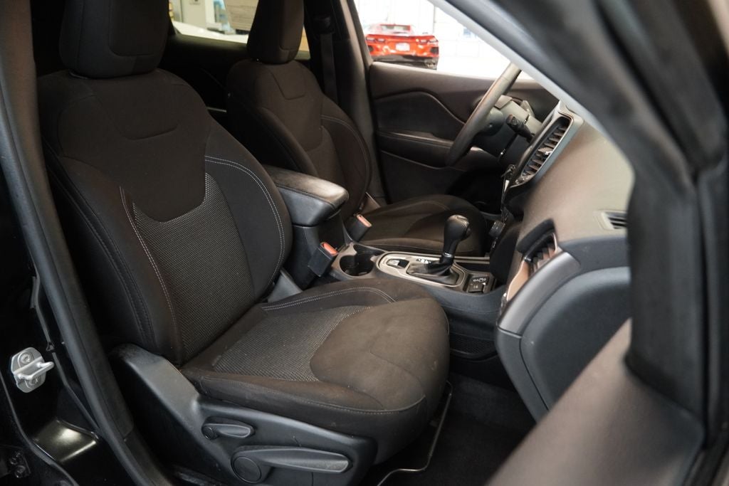 2020 Jeep Cherokee Latitude