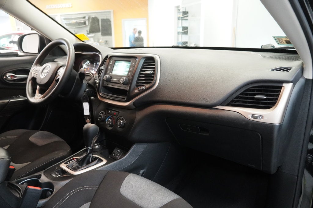 2016 Jeep Cherokee Sport 4WD