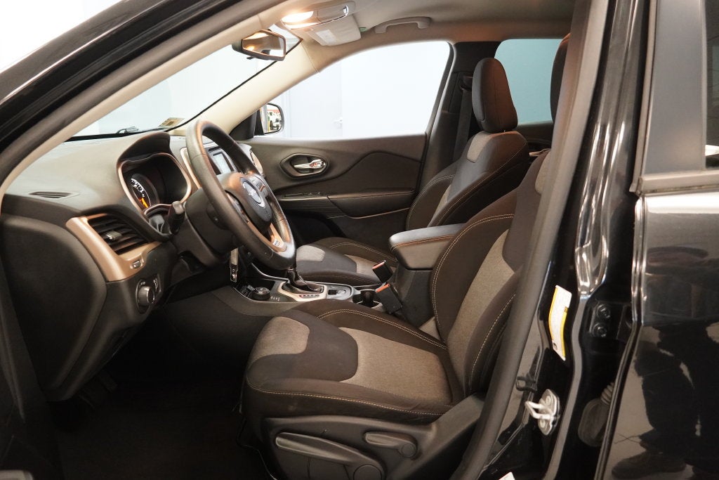 2016 Jeep Cherokee Sport 4WD