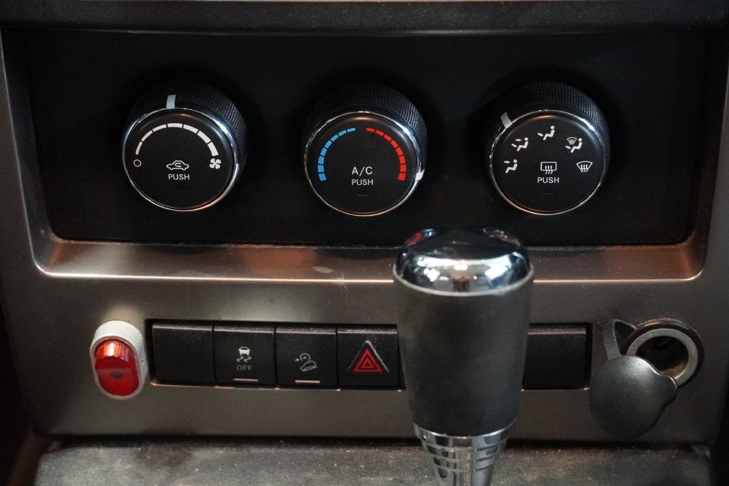 2012 Jeep Liberty Sport ( PRE - AUCTION SPECIAL )
