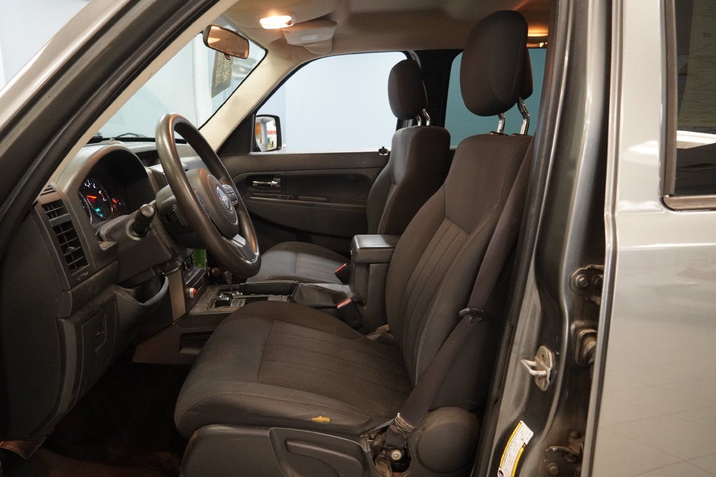 2012 Jeep Liberty Sport ( PRE - AUCTION SPECIAL )