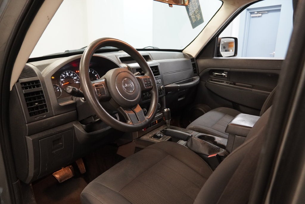 2012 Jeep Liberty Sport ( PRE - AUCTION SPECIAL )