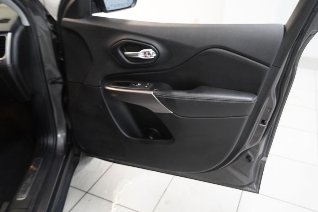 2019 Jeep Cherokee Limited 4WD