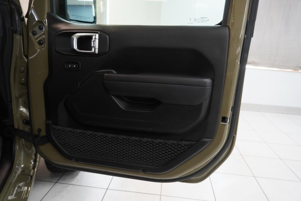 2025 Jeep Wrangler Sport 4WD