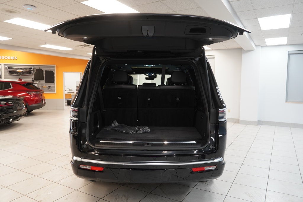 2022 Jeep Grand Wagoneer Series II 4WD