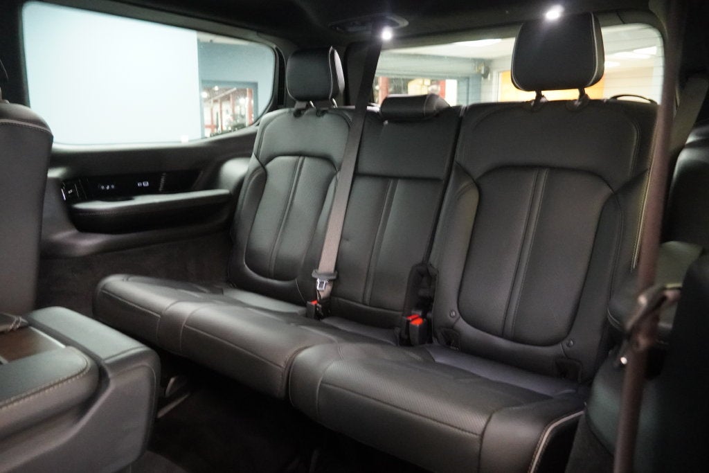 2022 Jeep Grand Wagoneer Series II 4WD