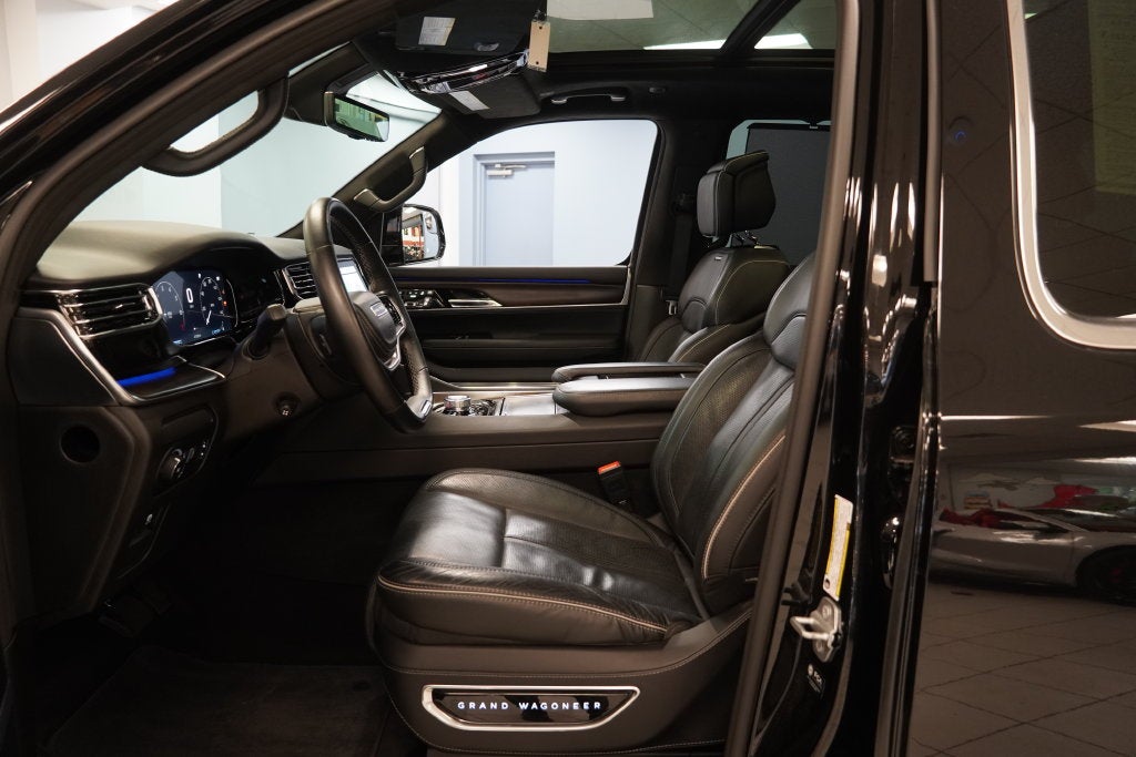 2022 Jeep Grand Wagoneer Series II 4WD