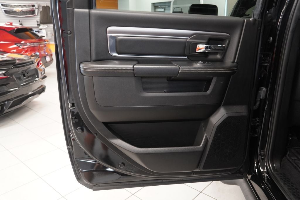 2021 RAM 1500 Classic Warlock CREW CAB 4X4