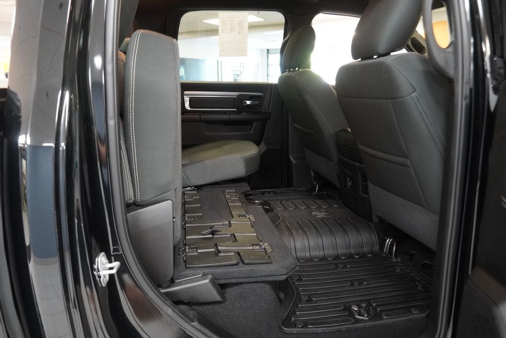 2021 RAM 1500 Classic Warlock CREW CAB 4X4