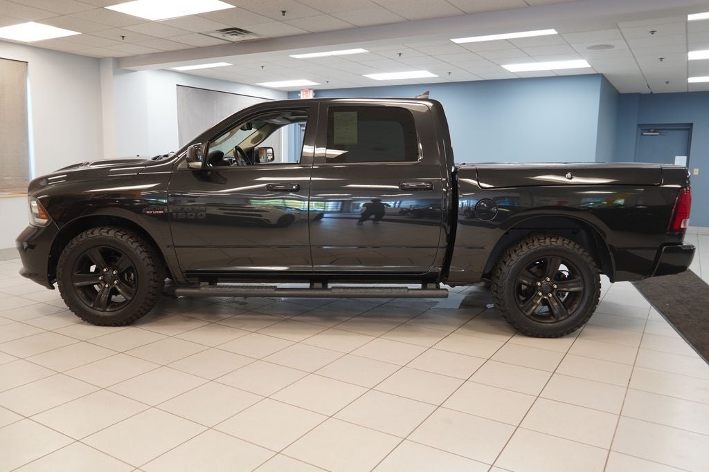 2017 RAM 1500 Night CREW CAB 4X4