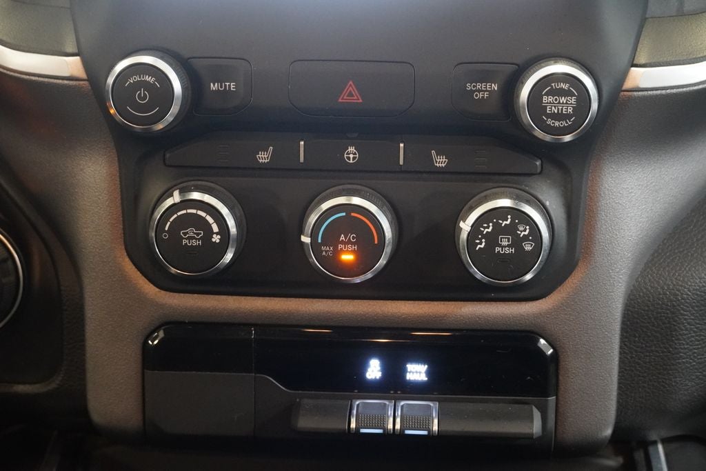 2023 RAM 1500 Big Horn/Lone Star QUAD CAB 4X4