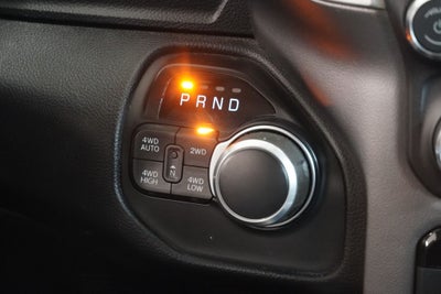 2020 RAM 1500 Big Horn/Lone Star CREW CAB 4X4
