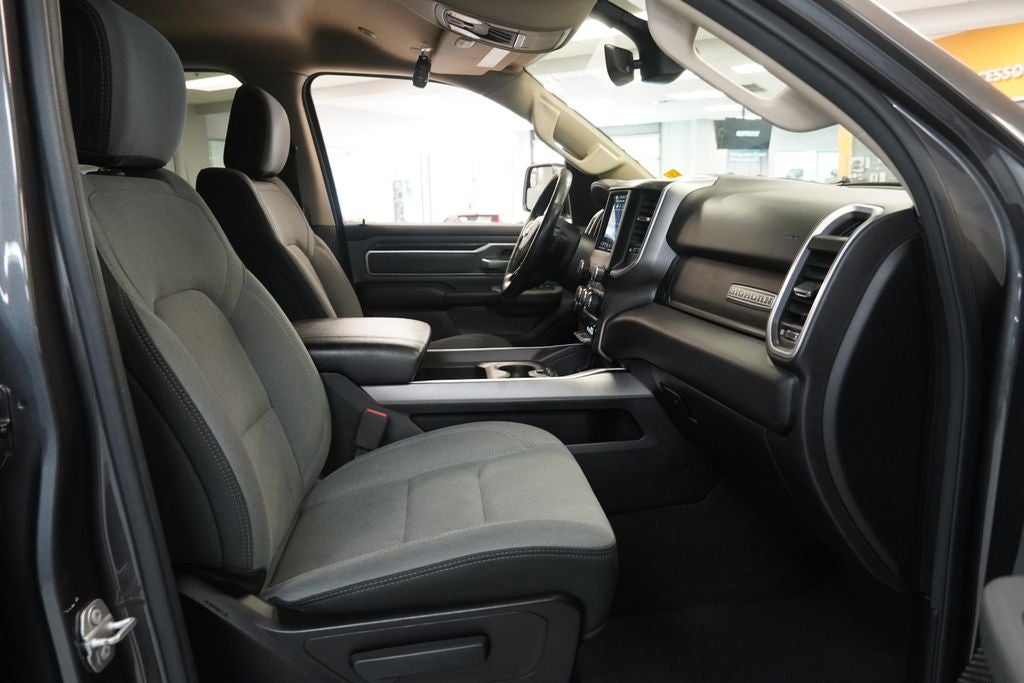 2020 RAM 1500 Big Horn/Lone Star CREW CAB 4X4