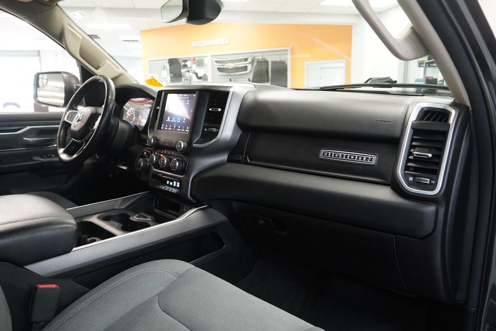 2020 RAM 1500 Big Horn/Lone Star CREW CAB 4X4