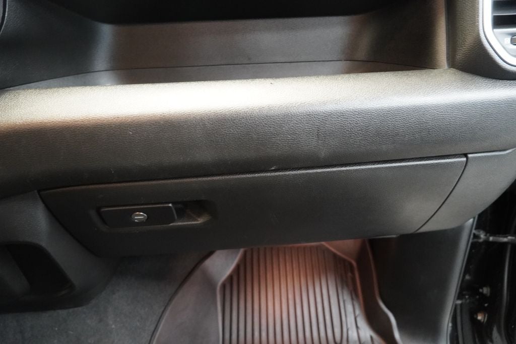 2019 RAM 1500 Big Horn/Lone Star CREW CAB 4X4