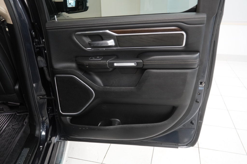 2021 RAM 1500 Laramie CREW CAB 4WD
