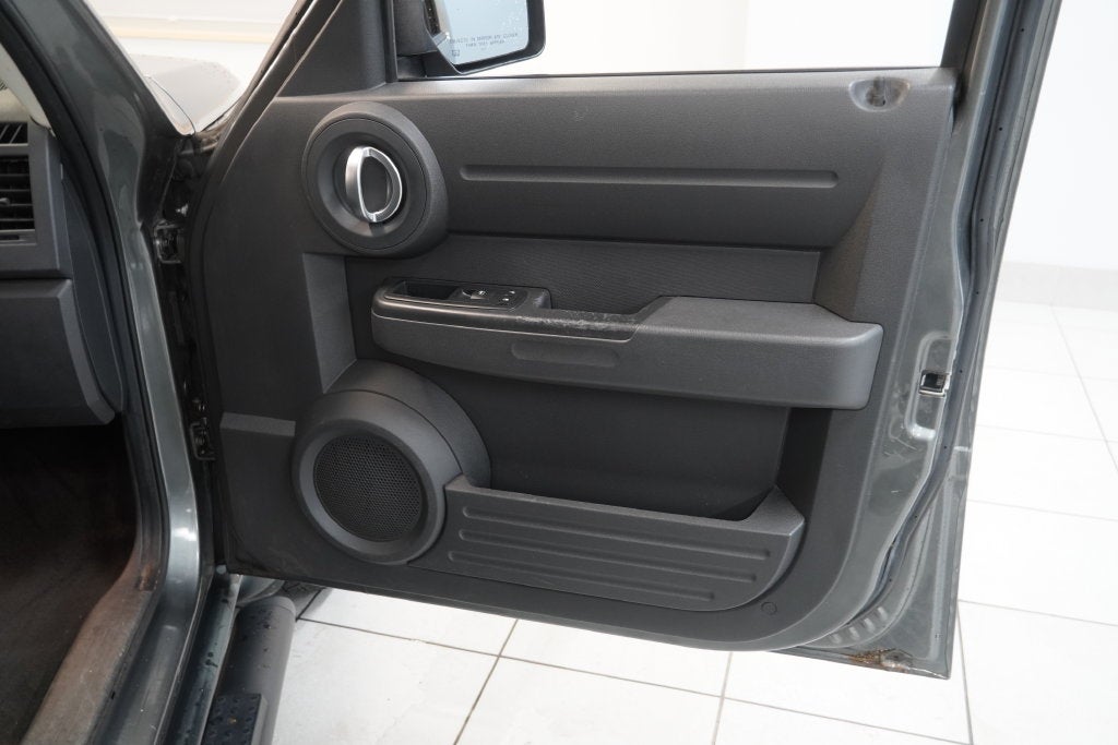 2011 Dodge Nitro Heat ( PRE - AUCTION SPECIAL )