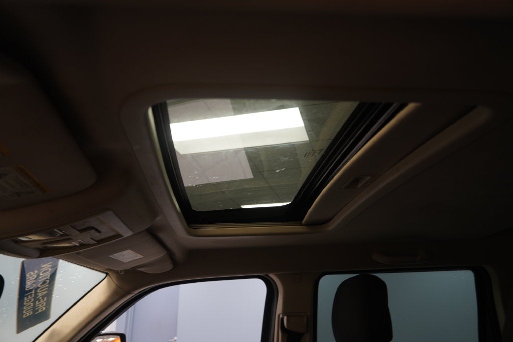2011 Dodge Nitro Heat ( PRE - AUCTION SPECIAL )