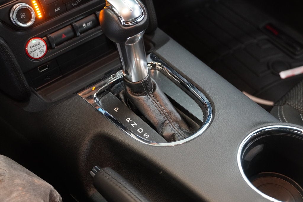 2015 Ford Mustang V6