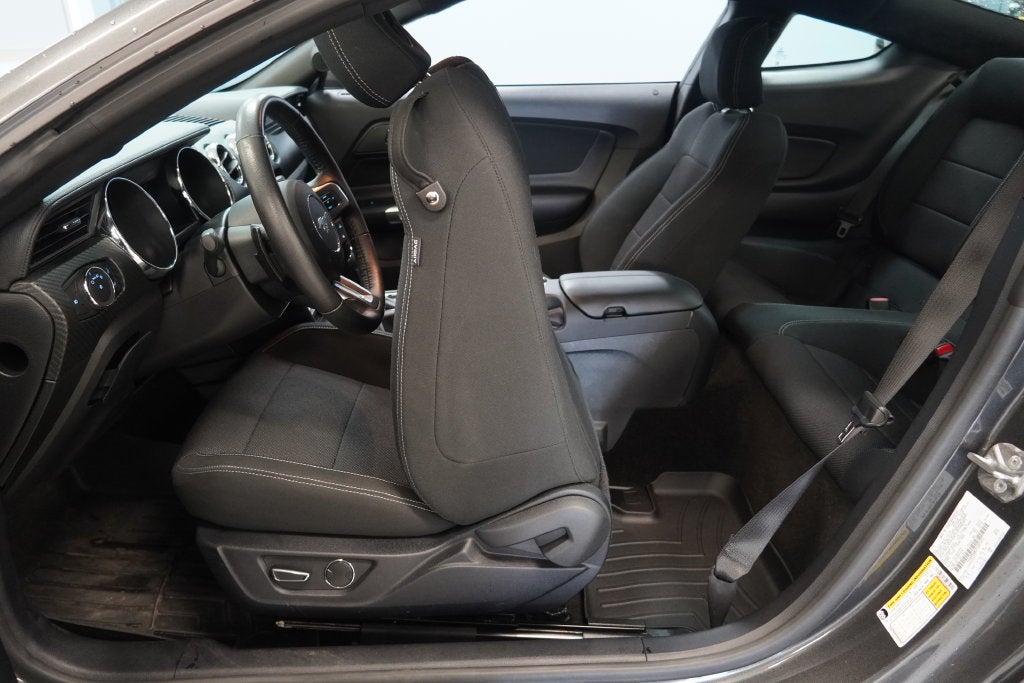 2015 Ford Mustang V6