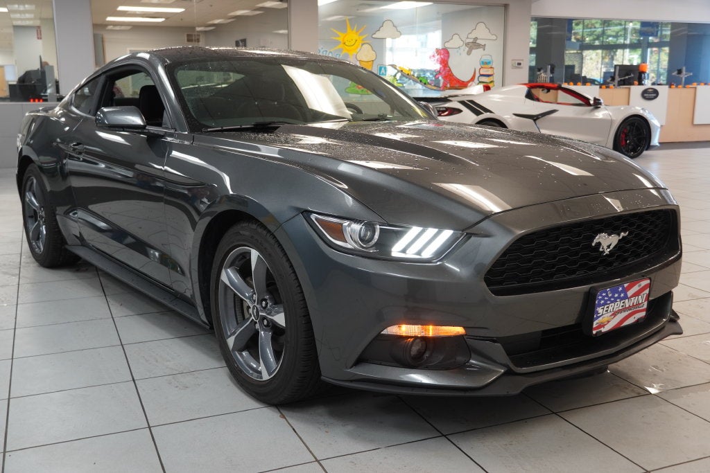 2015 Ford Mustang V6