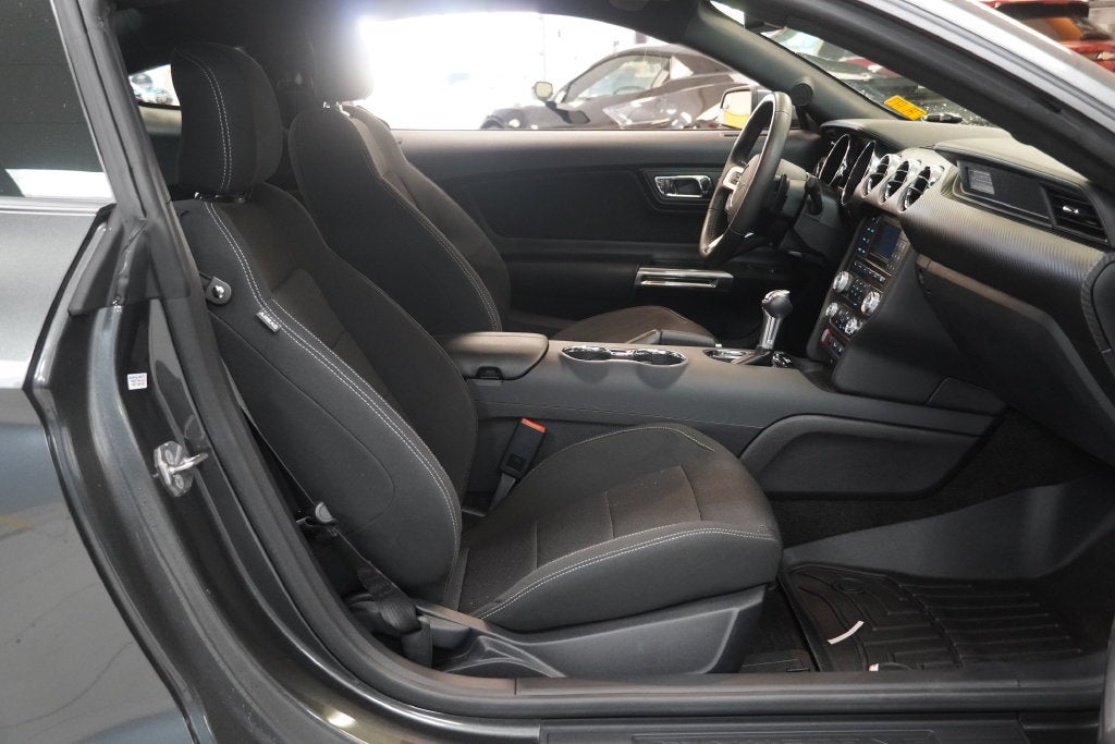 2015 Ford Mustang V6