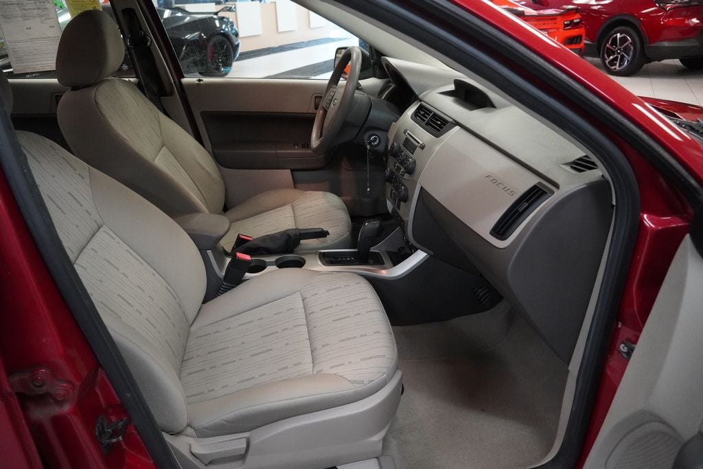 2011 Ford Focus SE (PRE - AUCTION SPECIAL )