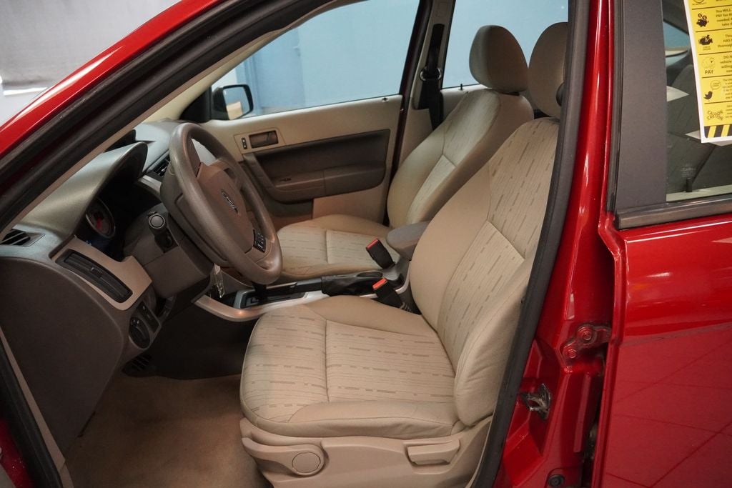 2011 Ford Focus SE (PRE - AUCTION SPECIAL )