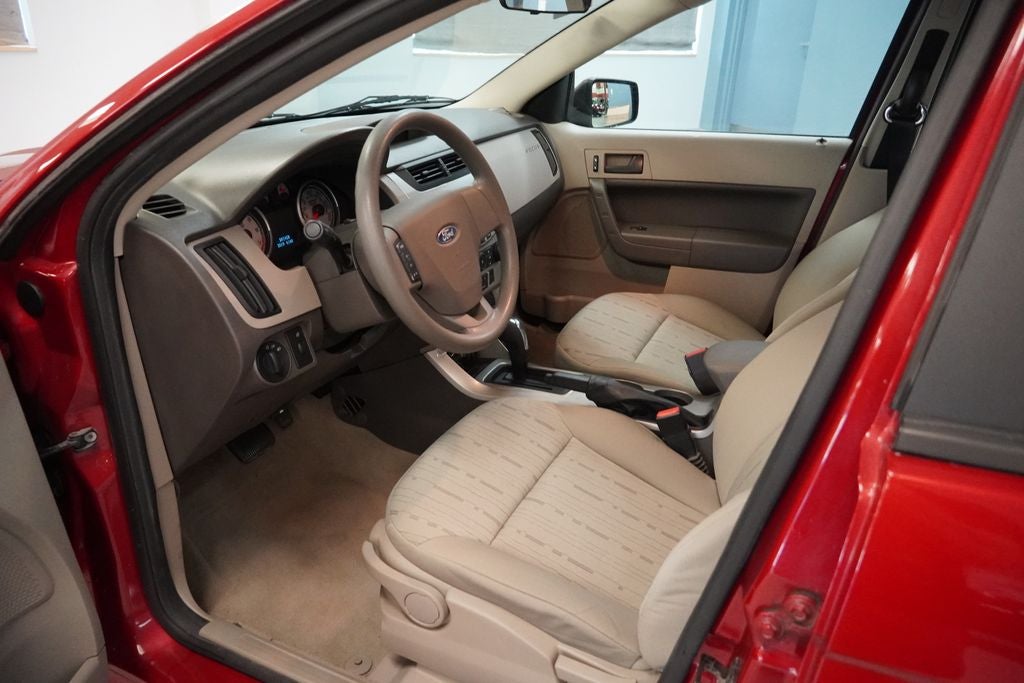 2011 Ford Focus SE (PRE - AUCTION SPECIAL )