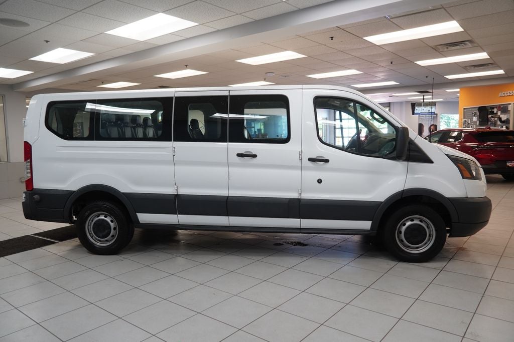 2017 Ford Transit-350 XL ( 15-PASSENGER )