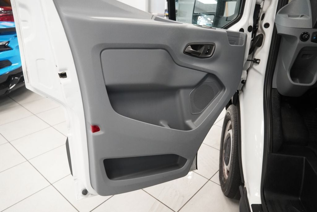 2017 Ford Transit-350 XL ( 15-PASSENGER )