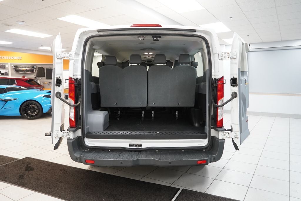 2017 Ford Transit-350 XL ( 15-PASSENGER )