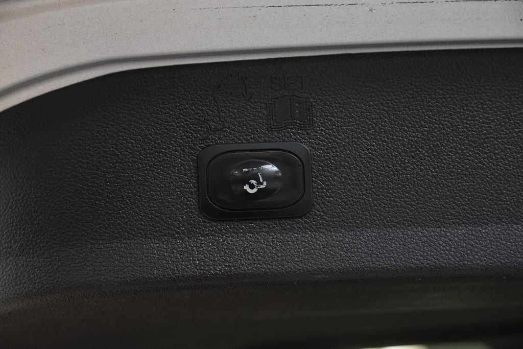 2018 Ford Escape SEL ( 4WD )