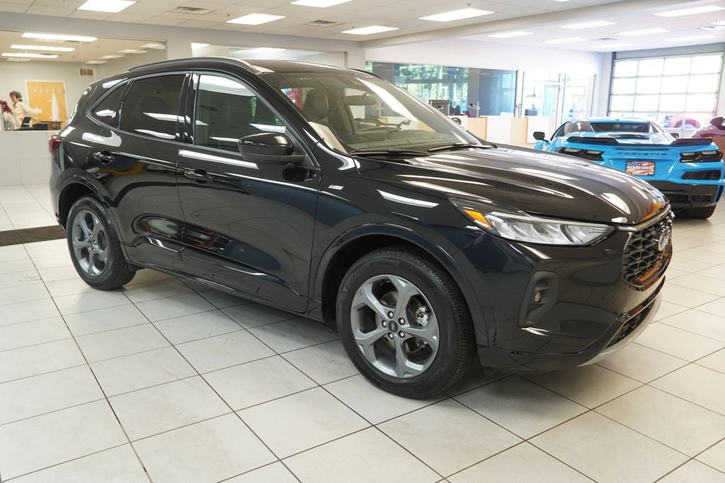 2023 Ford Escape ST-Line Select AWD
