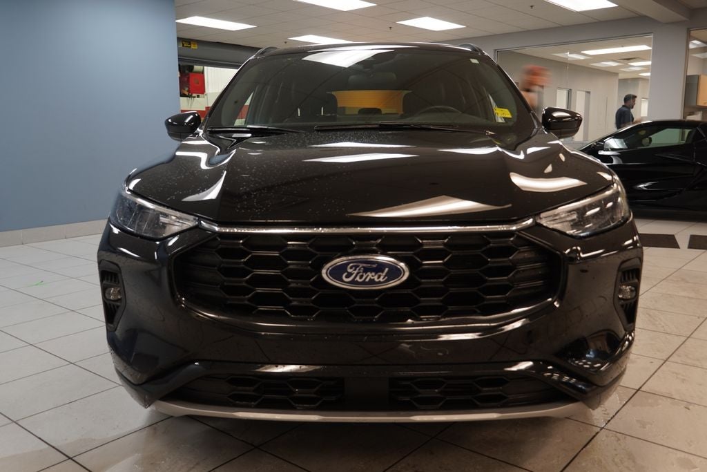 2023 Ford Escape ST-Line Select AWD
