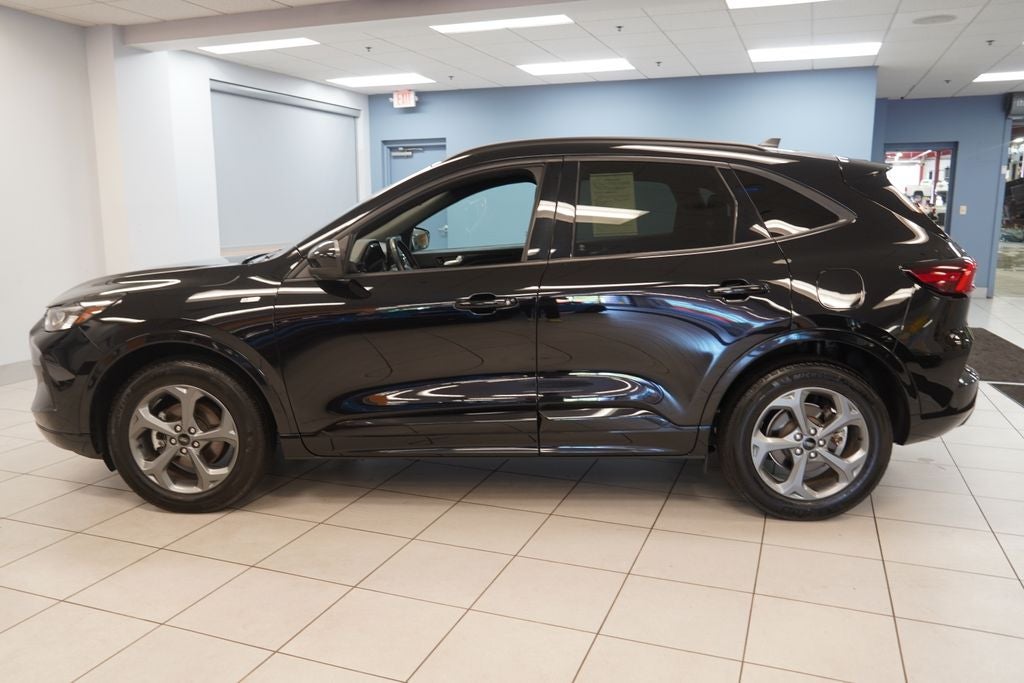 2023 Ford Escape ST-Line Select AWD