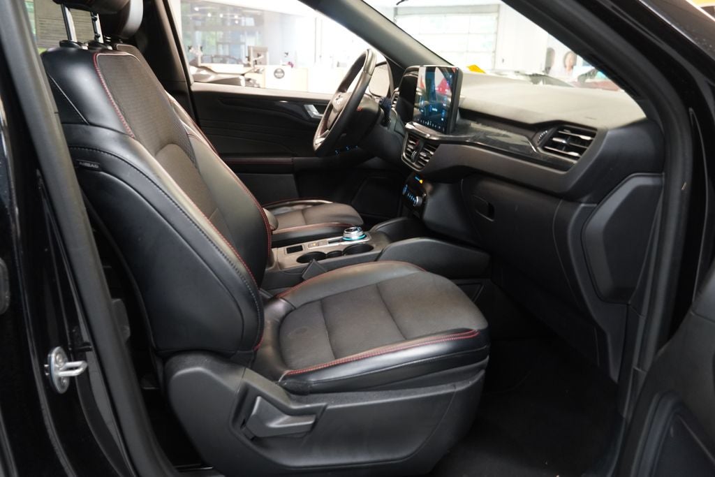 2023 Ford Escape ST-Line Select AWD