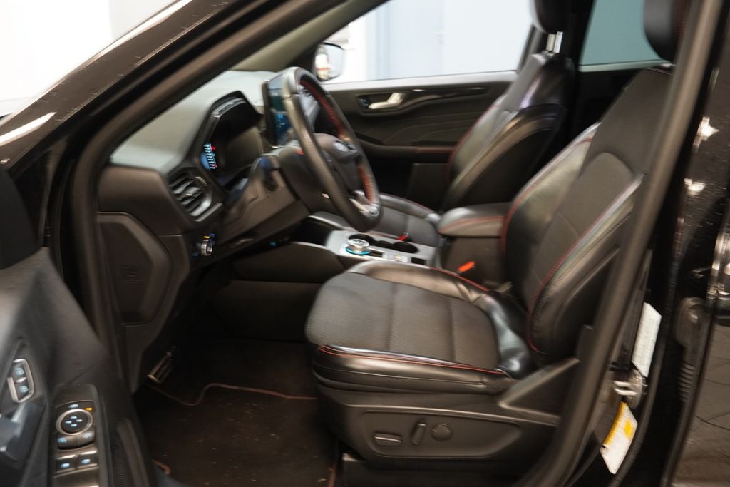 2023 Ford Escape ST-Line Select AWD