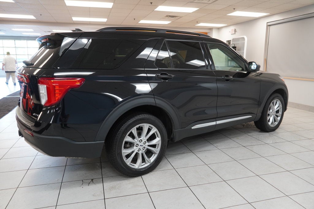 2024 Ford Explorer XLT (4WD)