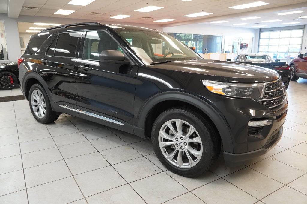 2024 Ford Explorer XLT (4WD)