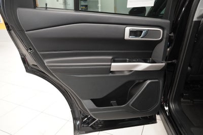 2024 Ford Explorer XLT (4WD)