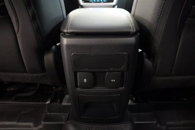 2024 Ford Explorer XLT (4WD)
